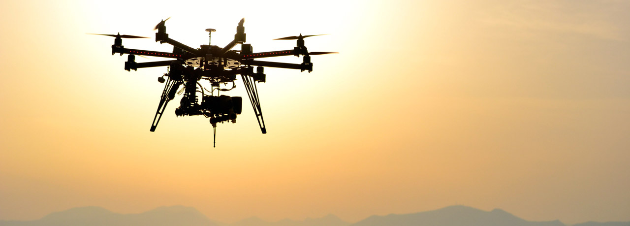 Bozza circolare Enac del 30 aprile 2014. Volare in sicurezza con drone radioguidato e GoPro Hero 3